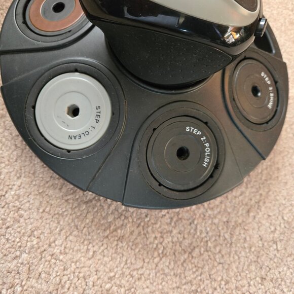 Sharper Image Shoe Polisher - Picture 4 of 9